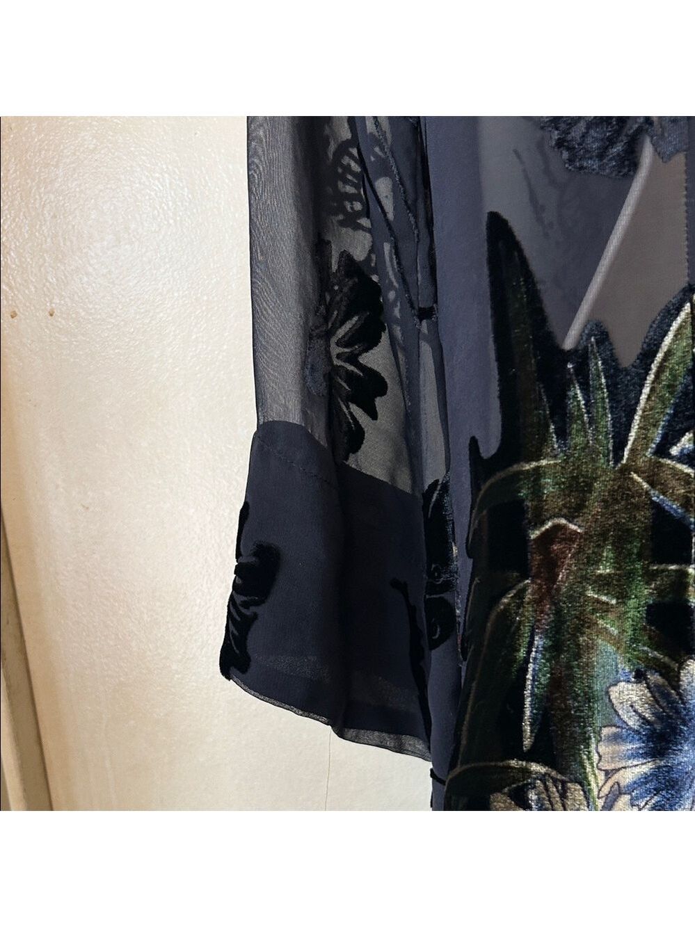 Citron Santa Monica Sheer Burnout Velvet Oversized Black Blouse size S - Picture 10 of 12